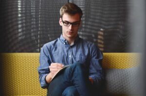SNS代行をフリーランスで始めるための具体的な方法は？